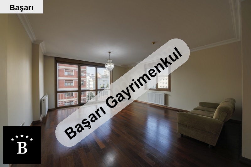 Başarı'dan erenköy'de tren mi̇ni̇büs inda 140 m2 genç bi̇nada ebeynli̇