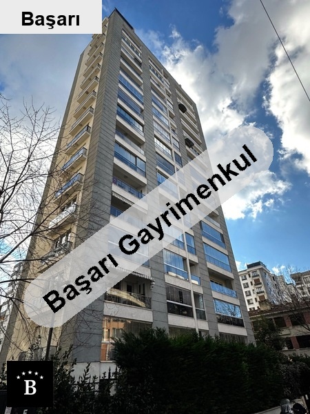 Başarı'dan  ömerpaşa cad4bi̇nada balkonlu havuzlu satilik 2+1 dai̇re