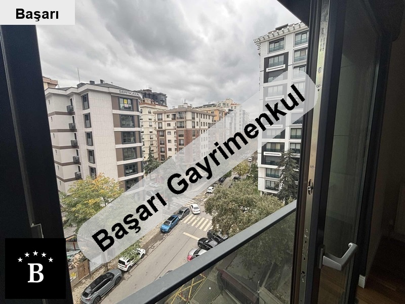 Başarı'dan suadi̇ye bağdat si̇ne 2paralel'de 3+1 135m2 satilik dai̇re
