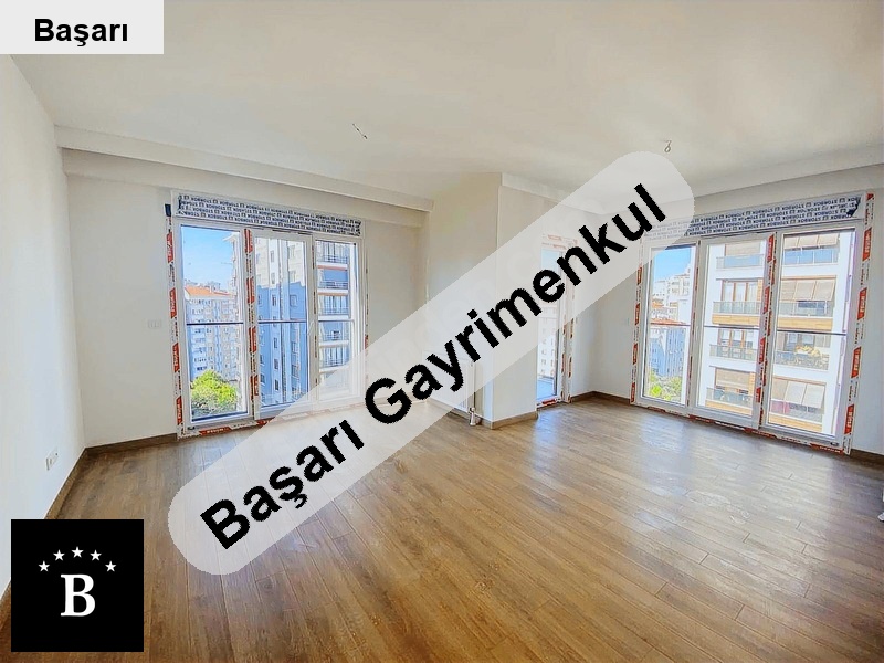 Başarı'dan erenköy'de marmaray'a 5dk mesafede balkonlu sifir 2+1