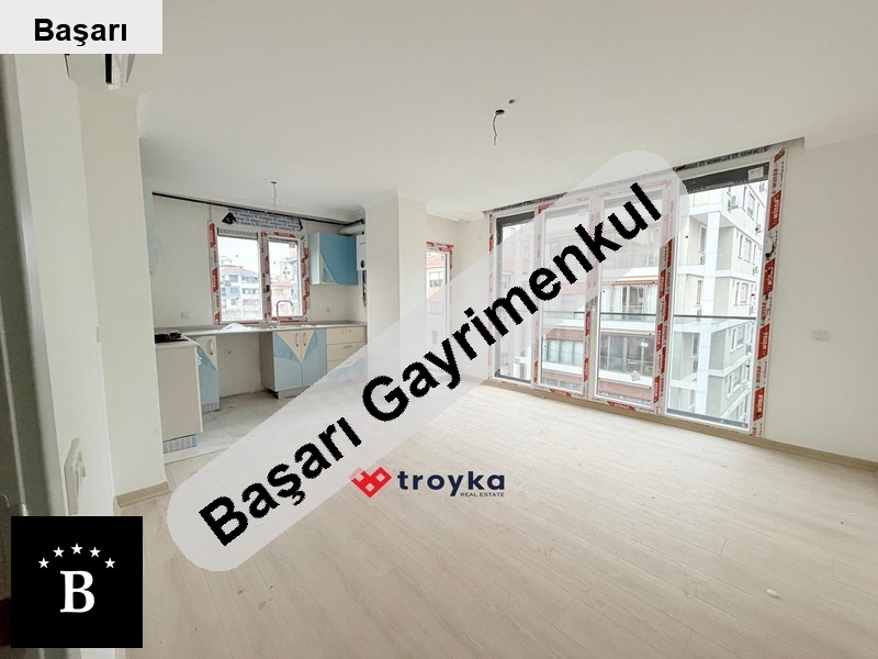 Başarı'dan suadiye kavisli sokak'ta 2+1 yeni binada daire