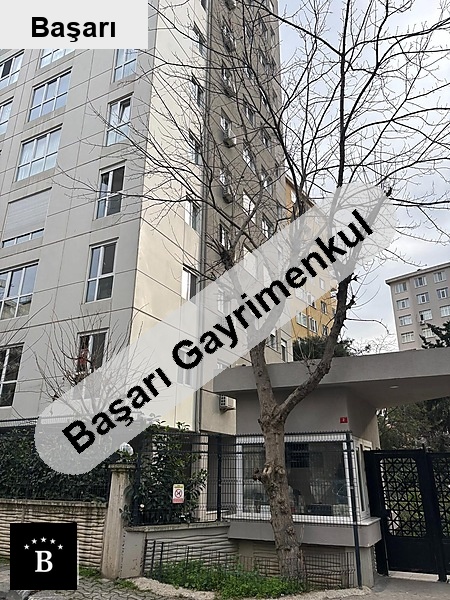 Başarı'dan marmaray'a çok yakin günli̇kli̇ 130m2 3+1 balkonlu boş
