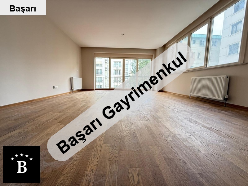 Başarı'dan erenköy'de 2017 yapımı i̇skanlı binada ebv banyolu 145m2 3+1