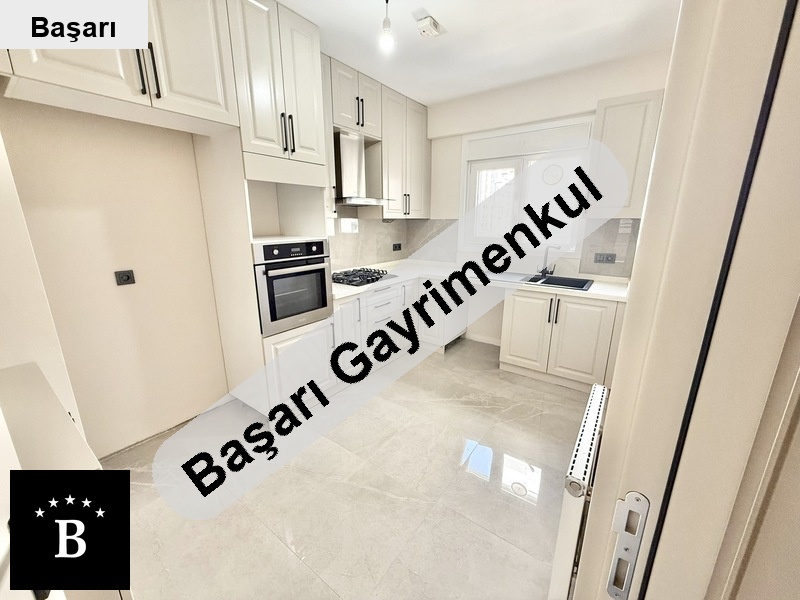 Başarı'dan erenköy kaşaneler'de 2+1 balkonlu ebeynli̇ havuzlu günli̇kli̇