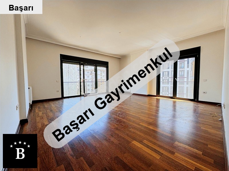 Başarı'dan bağdat Caddesine 5bina da 2018 yapımı e banyolu 3+1 satılık