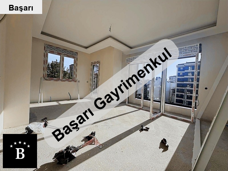 Başarı'dan suadiye feriye geçidi lokasyonunda önü açık sıfır 2+1