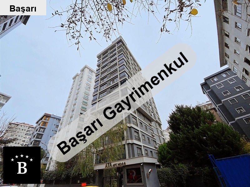 Başarı'dan suadiye bağdat'a yakın site özellikli binada havuzlu 3+1