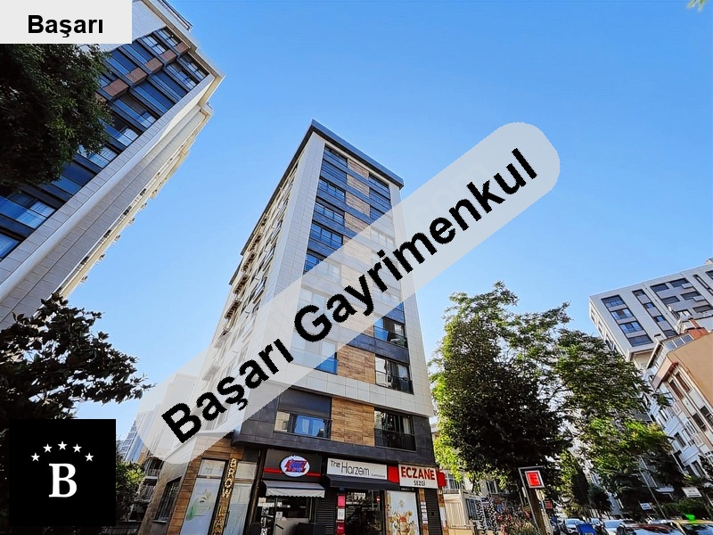 Başarı'dan suadi̇ye feri̇de geçi̇di̇'ne komşu 2018 yapimi ebanyolu 135m2 3+1
