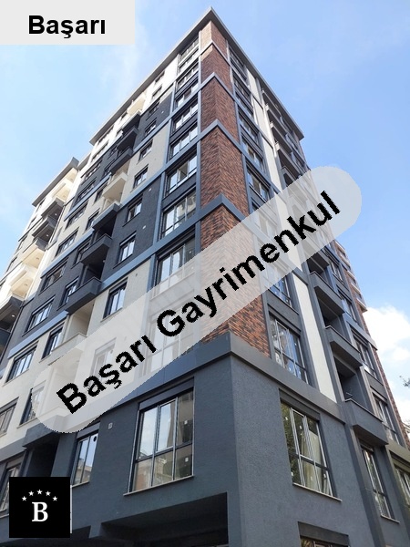 Başarı'dan suadiye'de havuzlu günlikli site i̇çi 2+1 satılık daire