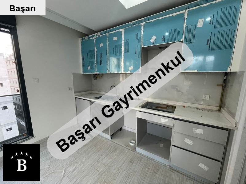Başarı'dan kazasker işıklarda 94 m2 net balkonlu sıfır 3+1 güney cephe