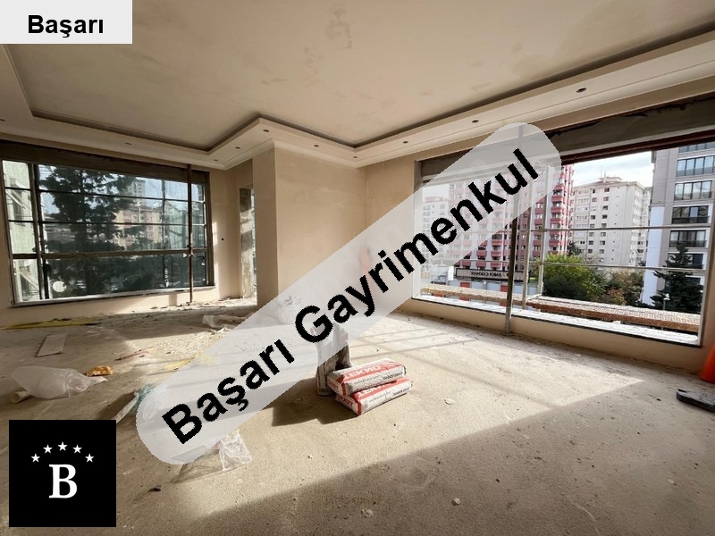 Başarı'dan erenköy mi̇ni̇büs cad üzeri̇nde 2026 mart sonu tesli̇m 130m2 3+1