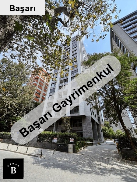 Başarı'dan erenköy ni̇dapark'ta satilik 3+1 net 115m2 günli̇kli̇ havuzlu