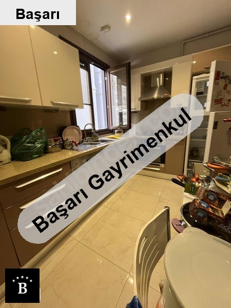 Başarı'dan suadiye marmaray bağdat si yakını 90 m2 net 1 kat ön