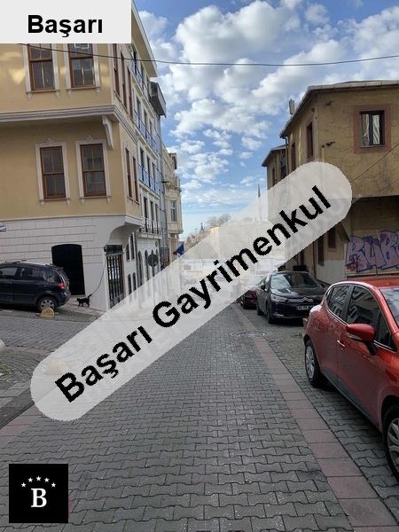 Başarı'dan kadiköy yeldeğirmeni'nde satilik yatirimlik dükkan