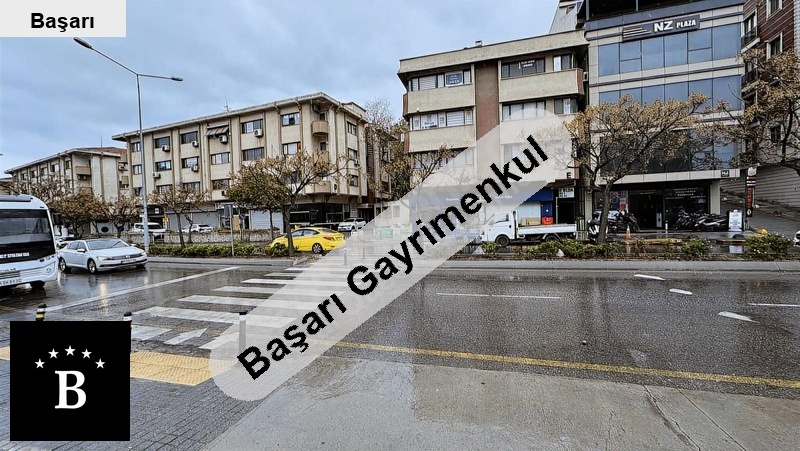 Başarı'dan hasanpaşa salipazari karşisi i̇şmerkezi̇ satilik ofi̇s &amp; i̇şyeri̇