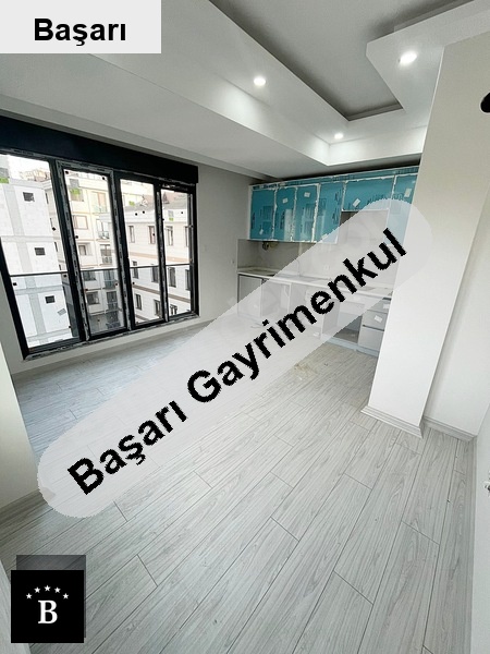 Başarı'dan boş  ayşekadin metro i̇stna yakin oturuma hazir kombi̇li̇ 2+1