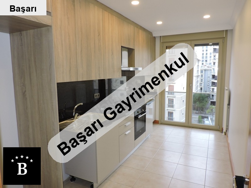 Başarı'dan 2018 yapimi çi̇ft kat otoparkli odalar kullanişli 3+1 dai̇re