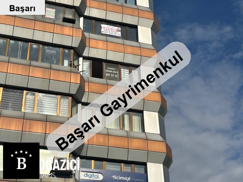 Başarı'dan kadiköy'de tabela değeri̇  ki̇ra geti̇ri̇si̇ yüksek  ofi̇s