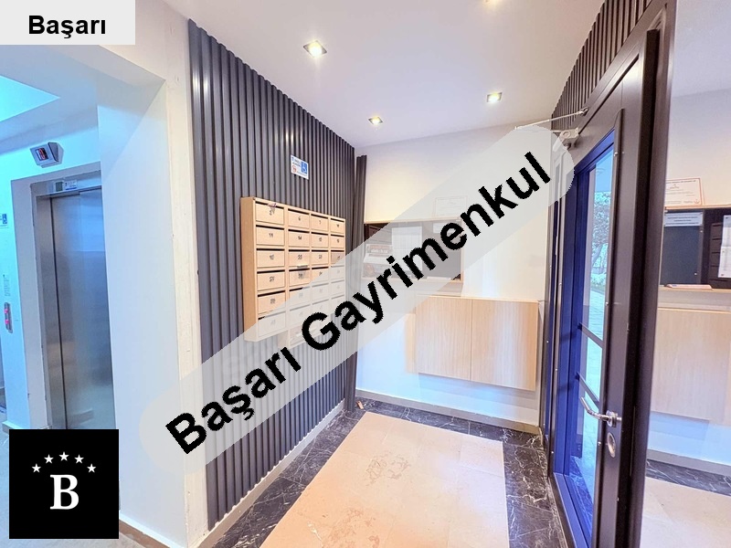 Başarı'dan erenköy'de marmaray durağına 10dk sıfır satılık 3+1 daire