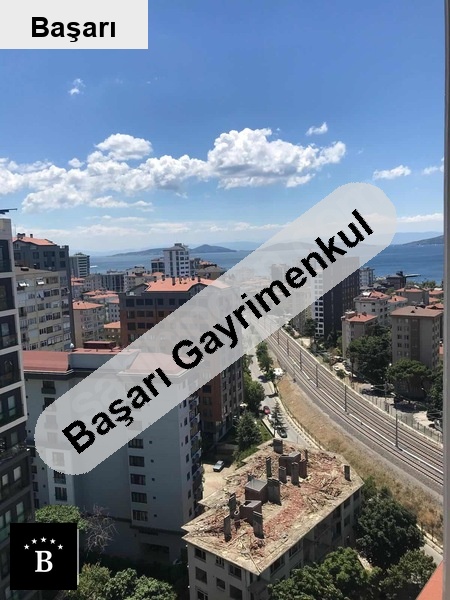 Başarı'dan suadi̇ye'de si̇te özelli̇kli̇ adalar manzarali 90 m2 satilik dai̇re