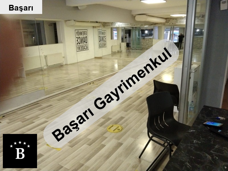 Başarı'dan kazazker ana  de 130 m2 çi̇ft gi̇ri̇şli̇ i̇ş hani kati