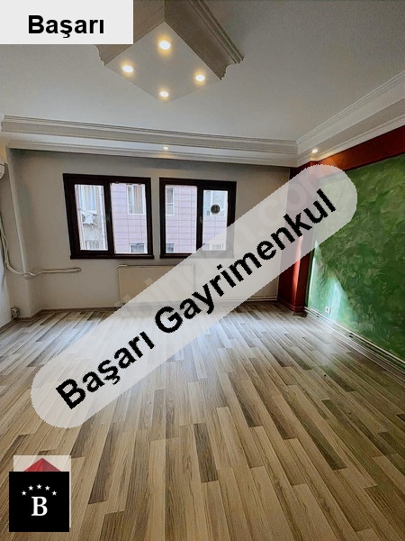 Başarı'dan kadiköy rihtima çok yakin yatirim değeri̇ yüksek boş satilik ofi̇s