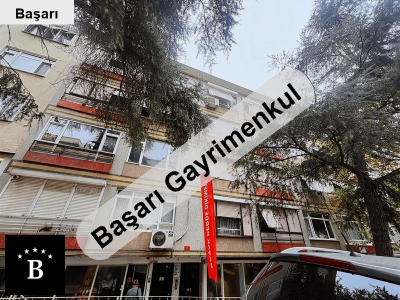 Başarı'dan bostanci marmaray'a yakin 2+1 satilik gi̇ri̇ş kat i̇şyeri̇