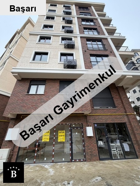 Başarı'dan selami̇çeşme özgürlük parkina yakin yeni̇ bi̇nada ferah dükkan