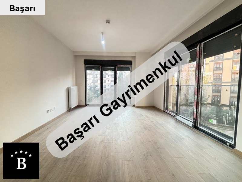 Başarı'dan bostanci'da 7/24 günli̇kli̇ si̇tede 2025 yapimi 2+1