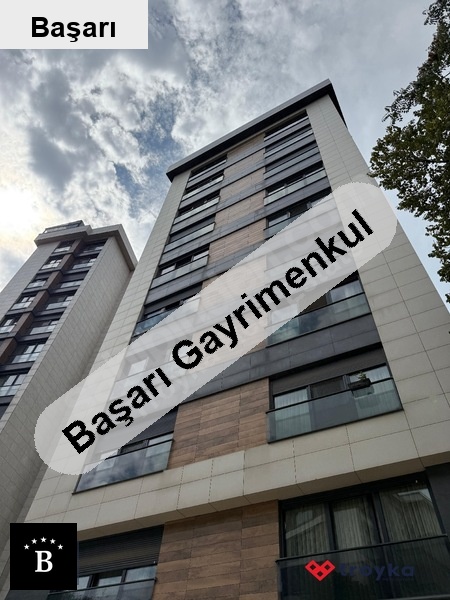 Başarı'dan suadiye bağdat sinde balkonlu  boş 3+1 satılık daire