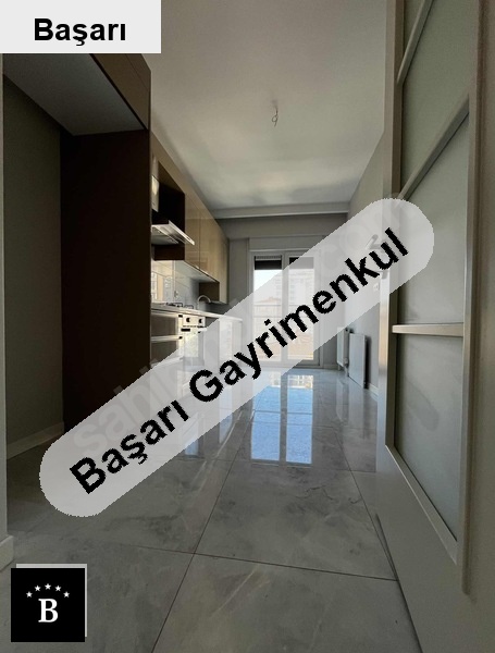Başarı'dan şenesenevler de geni̇ş kullanimli metro ya yakin 3+1