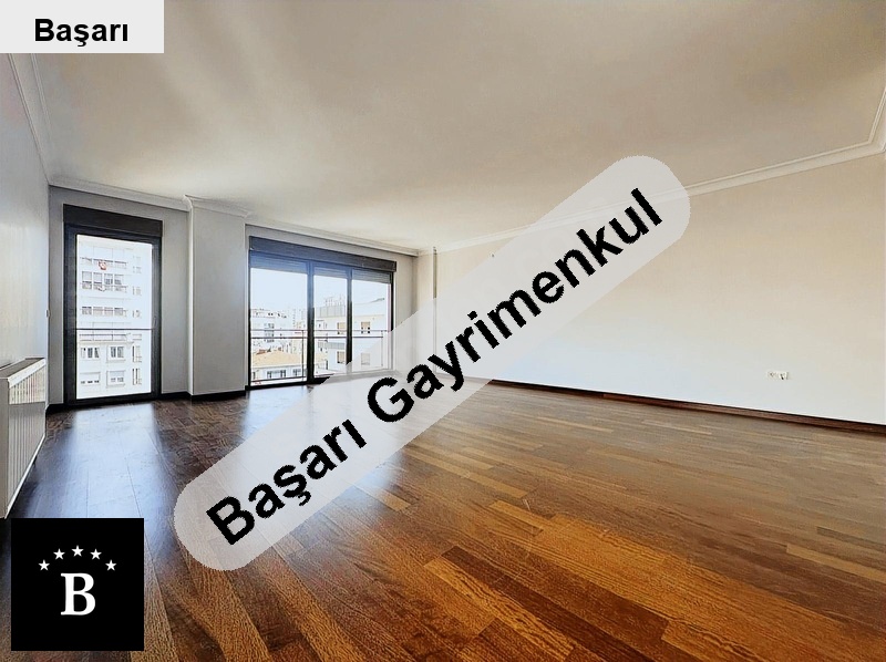 Başarı'dan bahariyeli sokakta bağdat ye yakın süper geniş yatak odalı