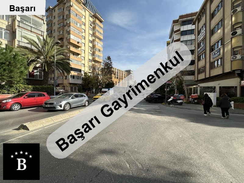 Başarı'dan bayar si üzerinde depolu  üzeri satılık dükkan