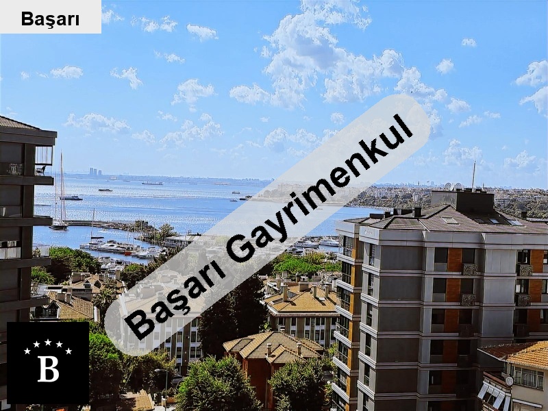Başarı'dan fenerbahçe sahi̇lde mari̇na manzarali 105m2 3+1 balkonlu ebeynli̇