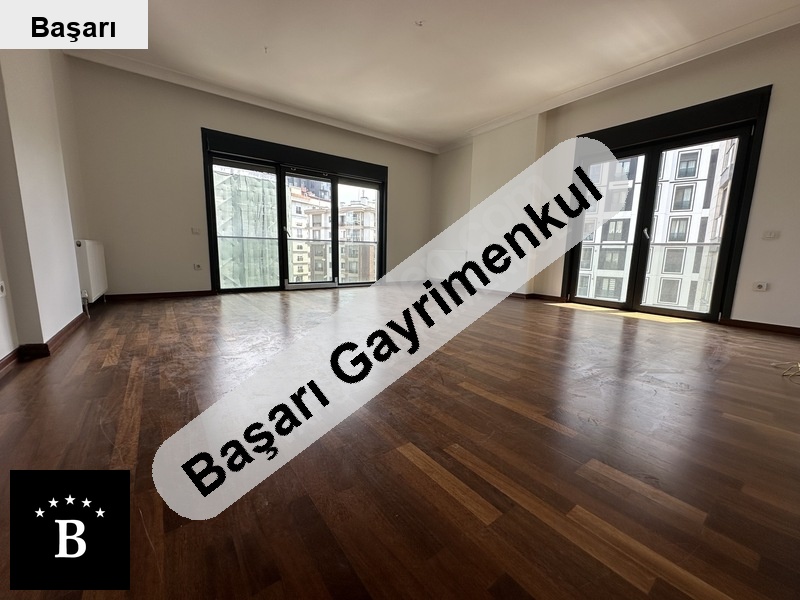 Başarı'dan suadi̇ye satilik 3+1 bağdata çok yakin 140 m2 balkonlu ebanyolu