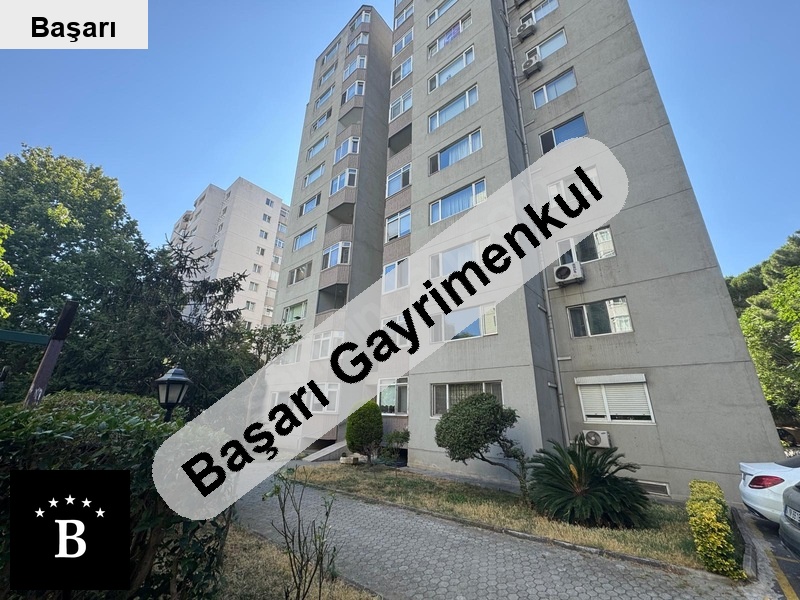 Başarı'dan hürri̇yet kutlutaş si̇tesi̇nde koru manzarali yeni̇lenmi̇ş 145m2 3+1