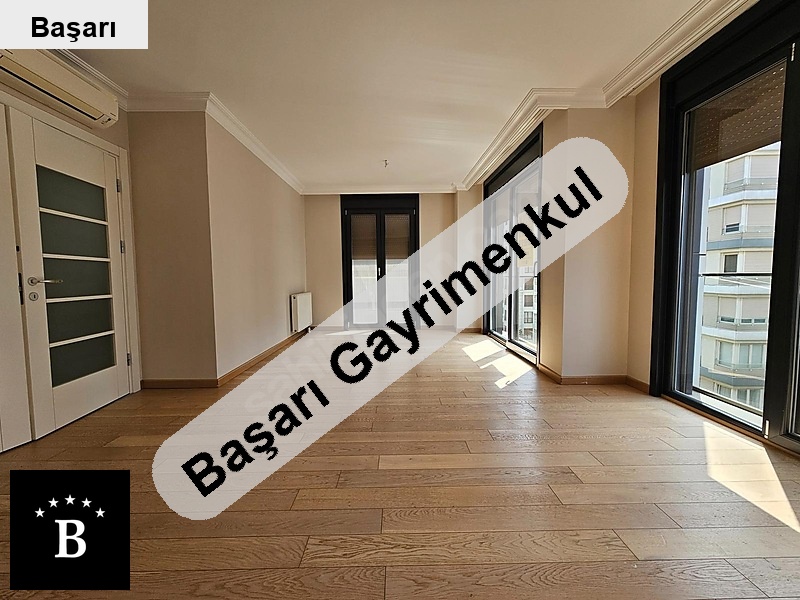 Başarı'dan 3+1 kullanişli mi̇mari̇si̇ olan dai̇re
