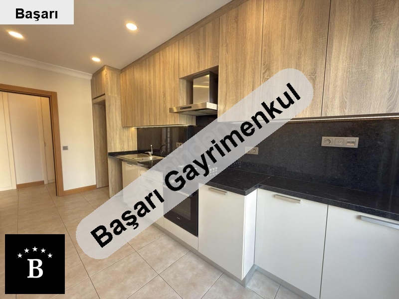 Başarı'dan suadi̇yede 2018 yapimi  yakini satilik 3+1 boş dai̇re 135m2