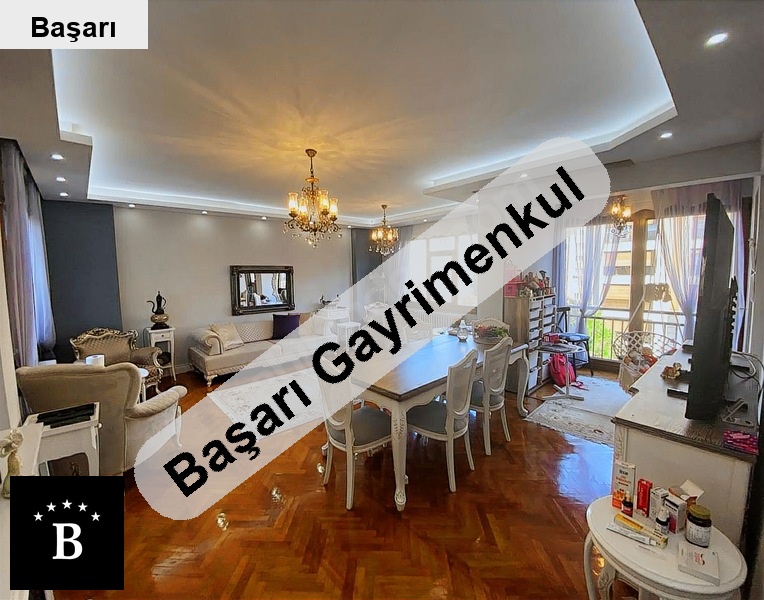 Başarı'dan aytunç kozzy avm'ye yürüme mesafesi̇nde 140m2 net 4+1