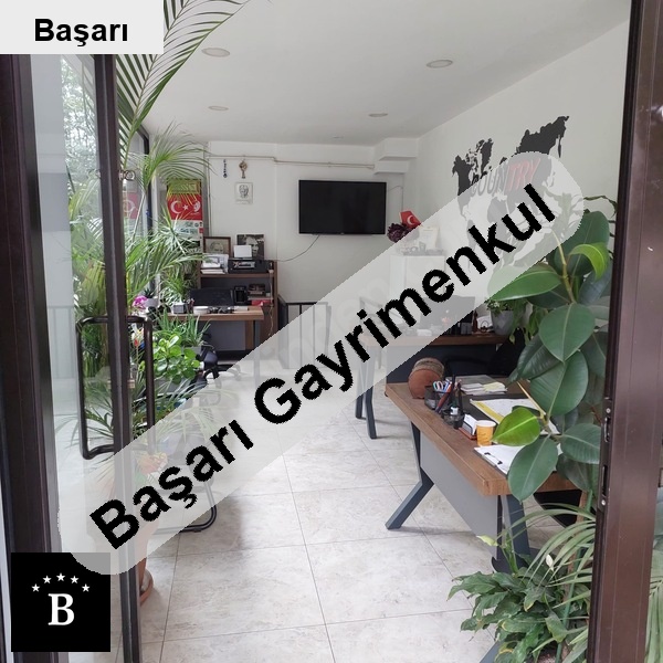 Başarı'dan şaşkinbakkal sahi̇lde ön kullanimli depolu 65m2 net