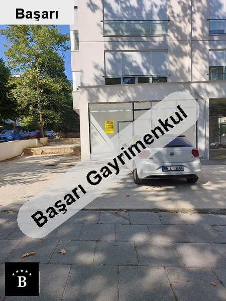 Başarı'dan mi̇nübüs si̇ üzeri̇nde sifir  dükkan