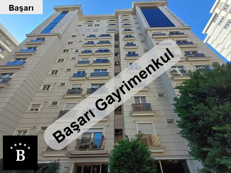 Başarı'dan şaşkinbakkal'da havuzlu 7/24 günli̇kli̇ bi̇nada 2+1 dai̇re