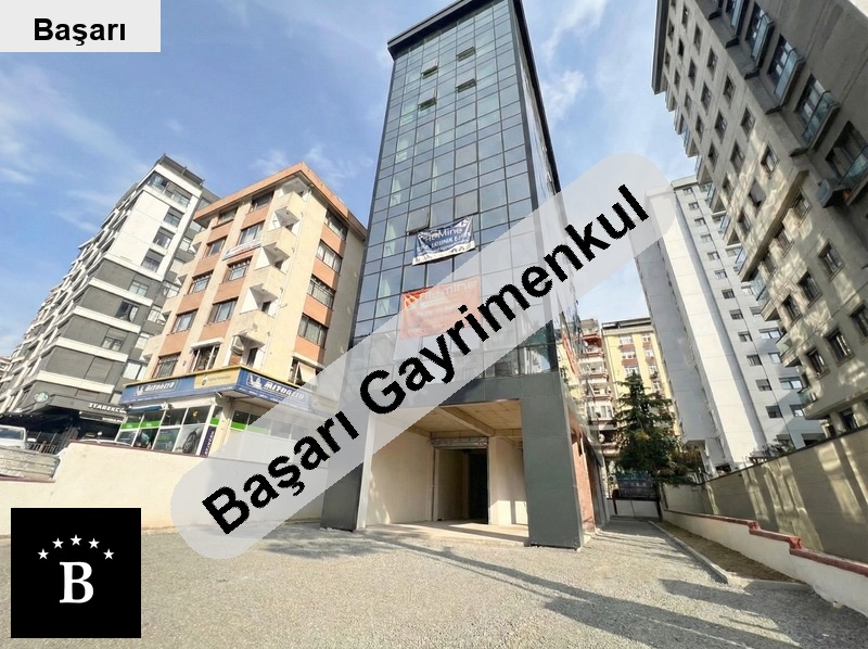 Başarı'dan suadi̇ye mi̇nübüs yoluna cephe satilik son plaza kati