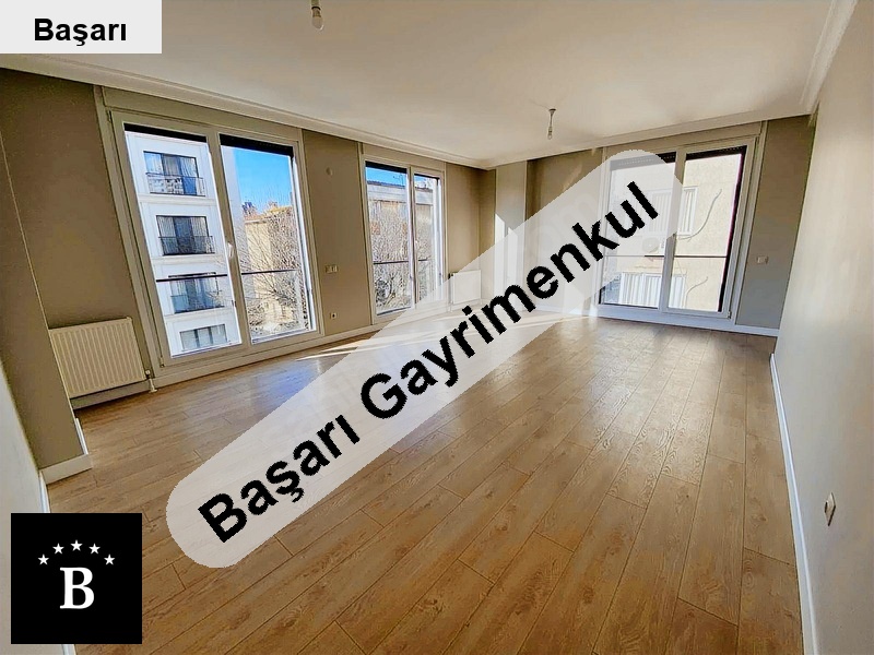 Başarı'dan genç bi̇nada ön cephe marmaraya komşu lüks geni̇ş 3+1