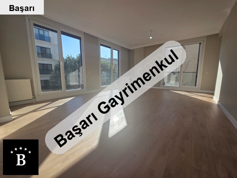 Başarı'dan cida sahi̇le yürüme mesafesi̇nde balkonlu 7 yillik