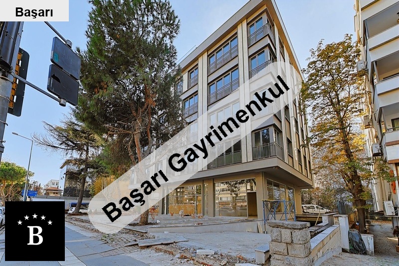 Başarı'dan bağdat cad üzeri̇ satilik çi̇ftehavuzlar muayenehane/i̇ş yeri̇ 3+1