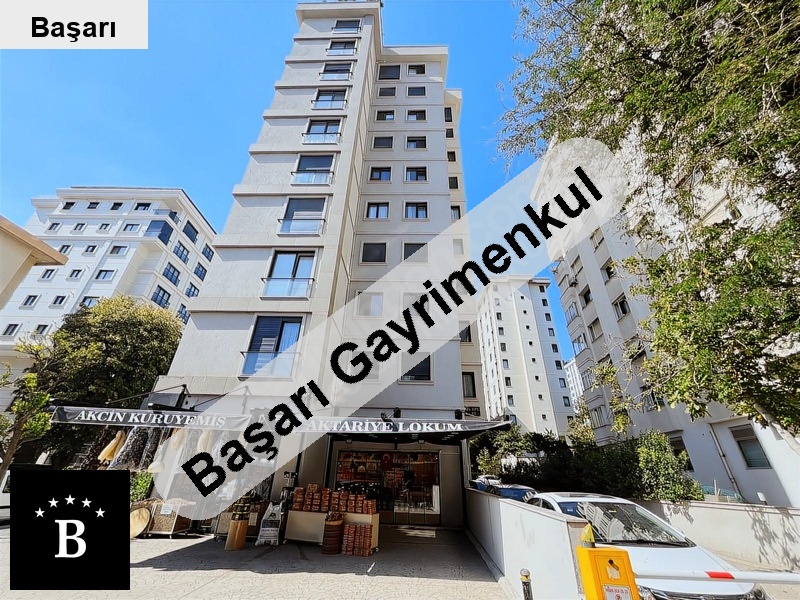 Başarı'dan bostanci merkezde balkonlu kombi̇li̇ satilik 3+1 dai̇re