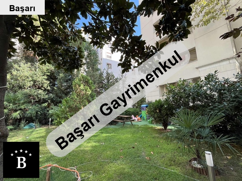 Başarı'dan  yürüme mesafesi̇ si̇te i̇çi̇ mi̇mari̇ i̇ç di̇zayn 125 m2 net