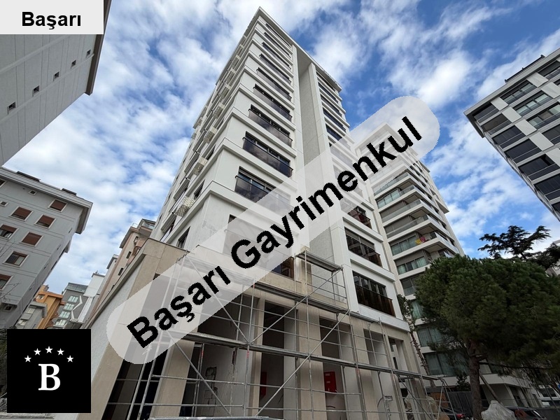 Başarı'dan bostancı'da sahile yakın deniz manzaralı balkonlu ebanyolu 3+1