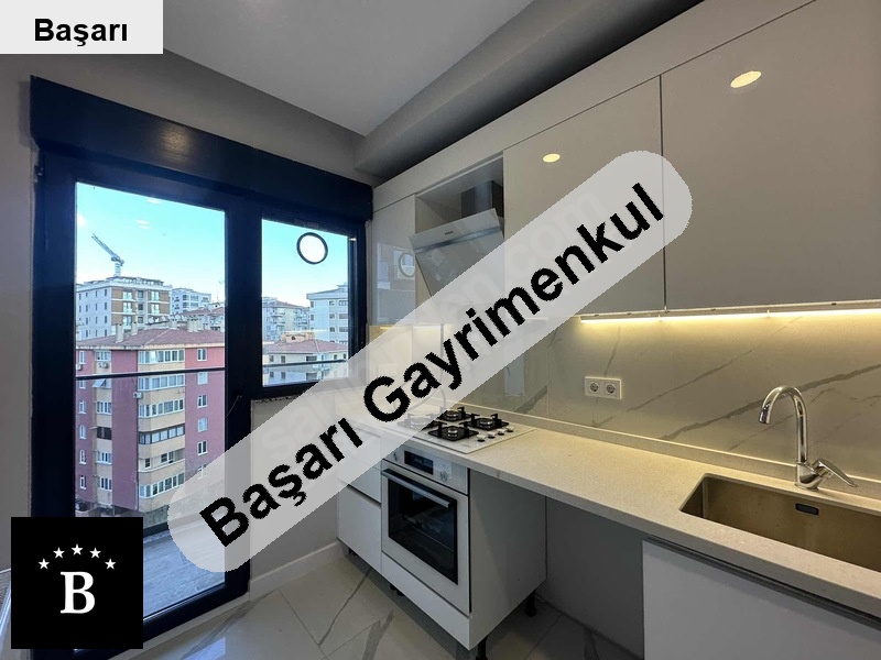 Başarı'dan cı sıfır kapalı havuzlu site i̇çinde oturuma hazır 2+1